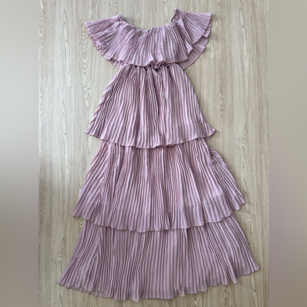 Pinkblush pleated tiered off the shoulder maxi dress nwot - Picture 11 of 12